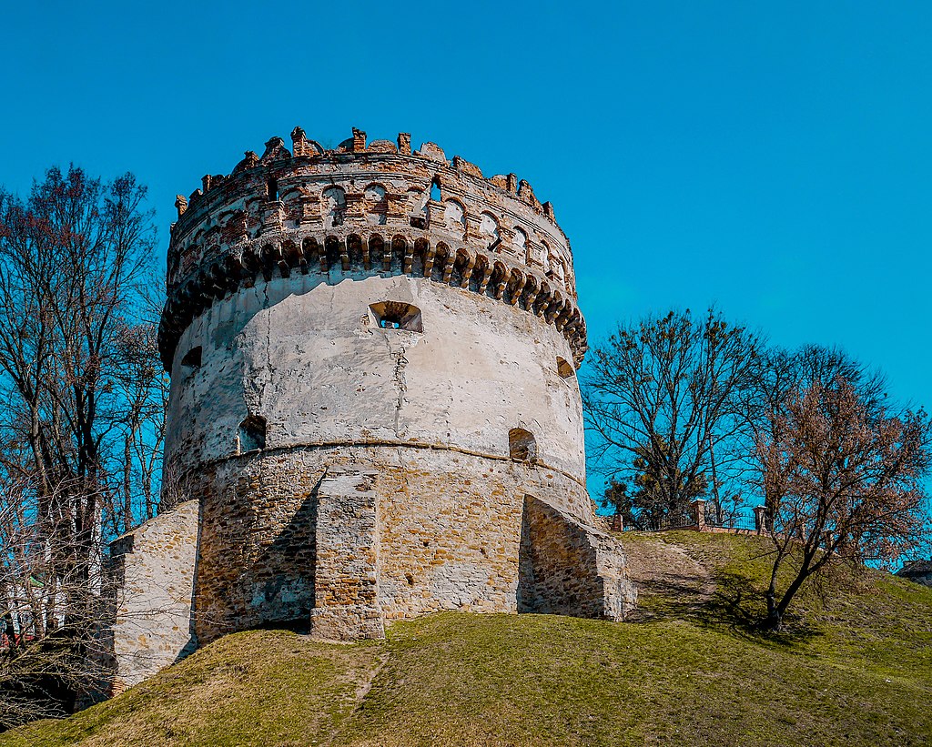 Кругла (Нова) вежа Острозького замку