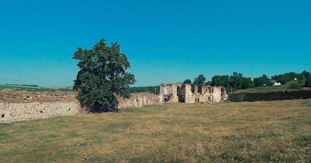 Підзамочівський замок