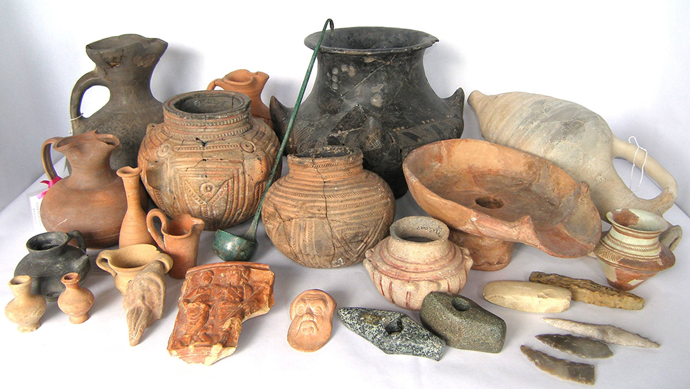 Початки археології в Україні